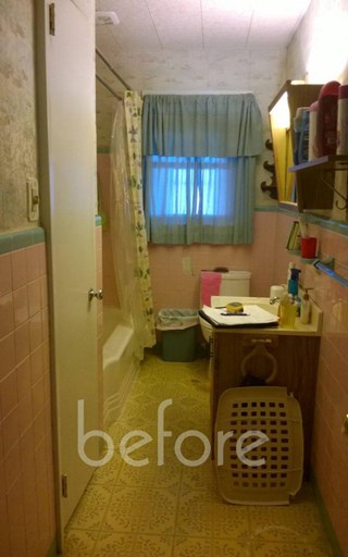 Hummelstown Bath Remodel - Before