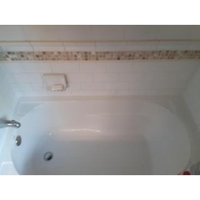 Ace Handyman Services Waukesha Lake Country Bath Tub Re-Caulk Project in Pewaukee Wisconsin