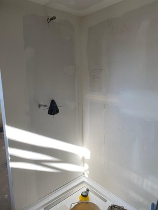 New Shower Surround & Curved Door 