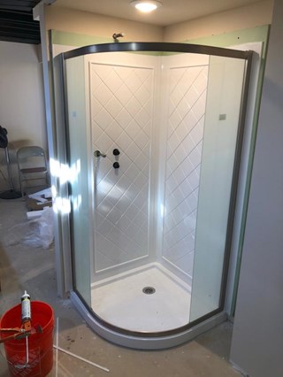 New Shower Surround & Curved Door 