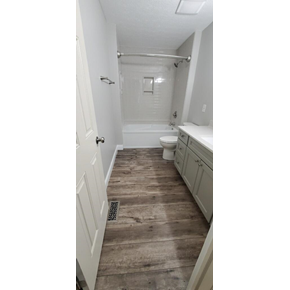 Ace Handyman Services Bathroom Remodel with Onyx Collection Products and Shaw Floors in Lewis Center, Ohio 