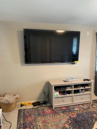 We can hang your TV! 