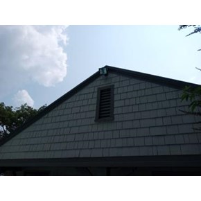 Replacing Flood Light Fixture Bulbs in Trussville