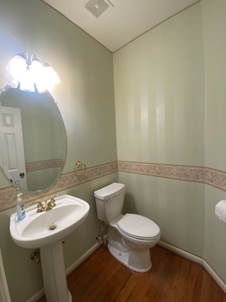 Bathroom Refresh Ashburn Before