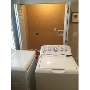 Laundry Room Update - Before