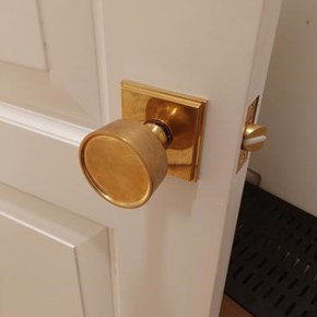 Replace Doorknob - North Richland Hills, TX