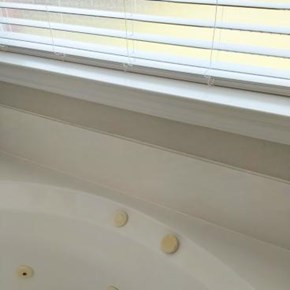 Repair Bathtub Caulking - Hurst, TX