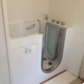 Ace Handyman services Wilkes-Barre and Scranton Completed a Walk-In Bathtub Installation Shavertown, PA