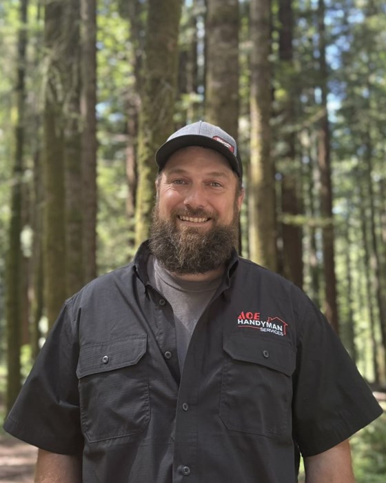 Craftsman Evan Headshot in the forest in Humboldt Country 