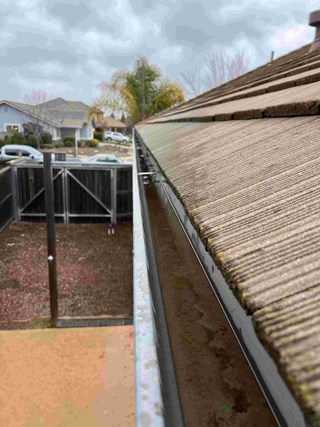 clean gutters gutter clean clear gutter clear