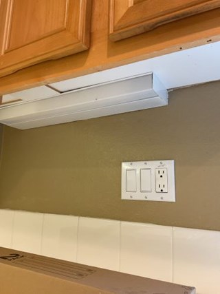 kitchen light install 