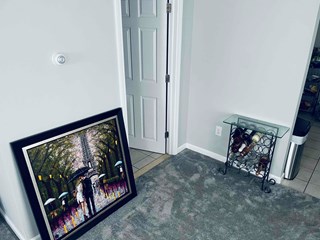 Picture Hanging in New London