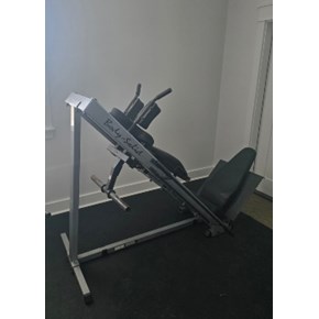 Assembly of workout station