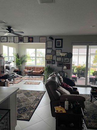 Ace Handyman Services living room blinds before photo in Port St. Lucie, FL
