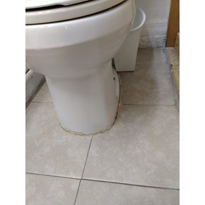 Ace Handyman Services toilet recaulking Project in Port St. Lucie, FL