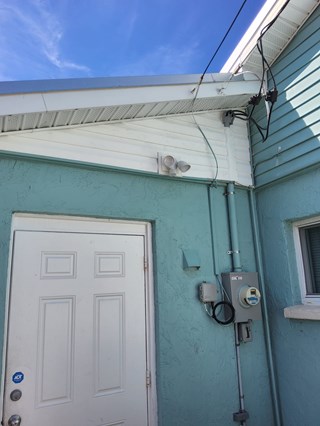 Exterior vinyl siding repair after
