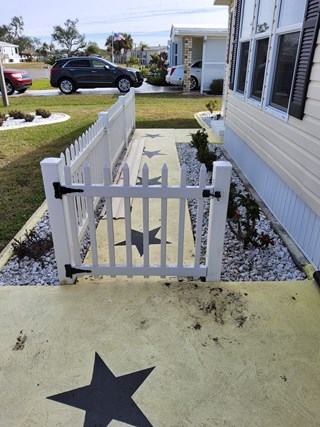 Exterior vinyl gate repair after