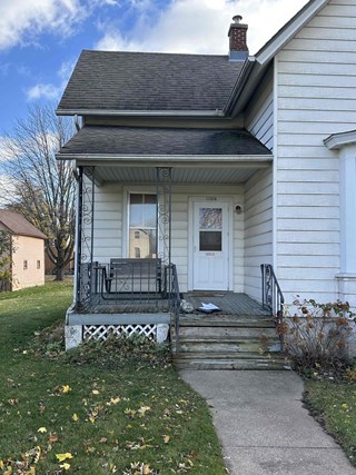 Ace Handyman Services Fox Valley Porch Repair - Before