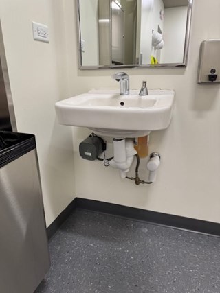 Ace Handyman Services of Lincoln Way replaced a sink before
