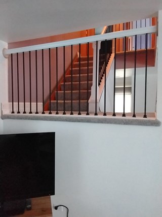 Ace Handyman Services of Lincoln Way added banisters after