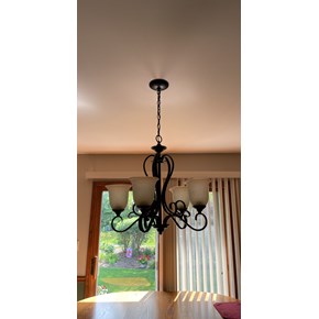 Ace Handyman Services of Lincoln Way replaced a dining room light