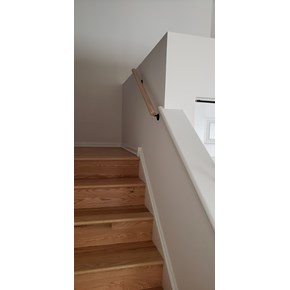 Ace Handyman Services of Lincoln Way added a small hand rail 
