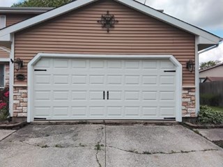 Ace Handyman Services of Lincoln Way garage door trim after