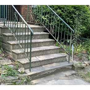 Ace Handyman Services of Lincoln Way repaired concrete steps 