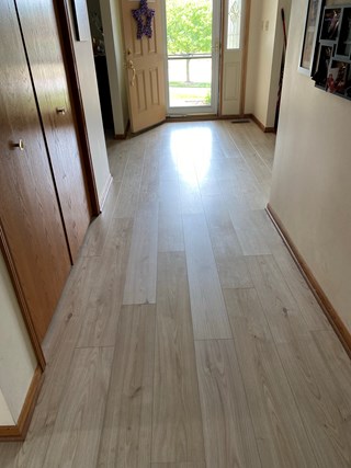 Ace Handyman Services of Lincoln Way flooring replacement after