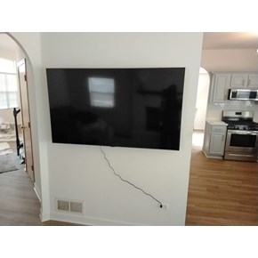Ace Handyman Services of Lincoln Way mounted a TV 