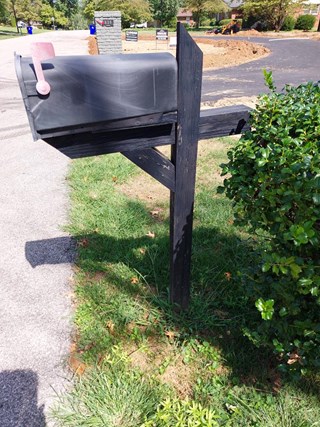 Mailbox Repair Before in Bowling Green, KY