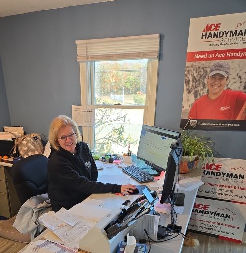 Photo of Lisa H. - Office Manager