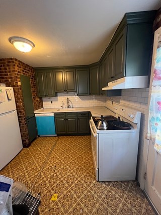 New cabinets, countertops and backsplash were installed by the AHS team! Beautiful!