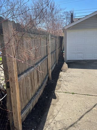 Fence repair after Ace Handyman Rochester Hills