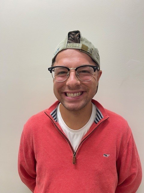 Profile Photo of Customer Service Representative Simon