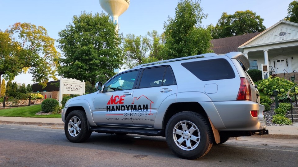 AHS Vehicle in Front Of Spring Park City Hall
