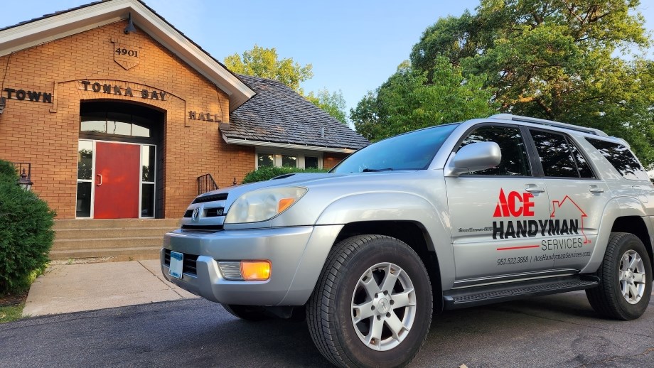 AHS Vehicle in Front Of Tonka Bay City Hall