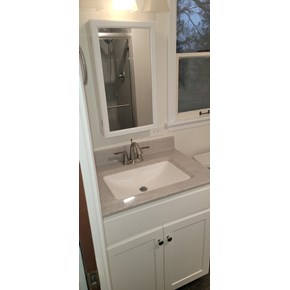 Ace Handyman Services Bathroom Remodel with Onyx Collection Products in Columbus, Ohio