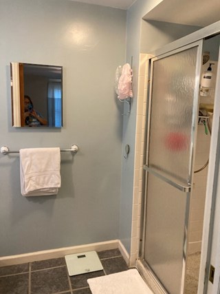 Before Ace Handyman Services remodeled this bathroom in Columbus, Ohio