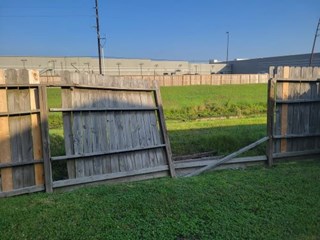 Fence Panel & Post Repair (Reattach 4x4 Post) Before