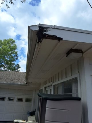 Rotted and Damaged Roof Fascia and Soffit in Central Houston