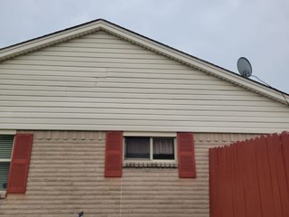 Vinyl Siding Repair & Secure Reinstallation in Central Houston After