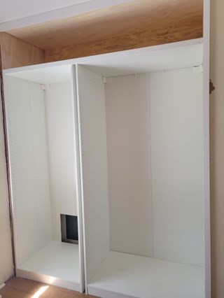 Closet Shelves & Cabinet Installation