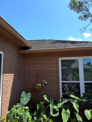 Gutter Restored to Proper Alignment