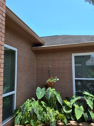 Sagging Gutter in Need of Realignment