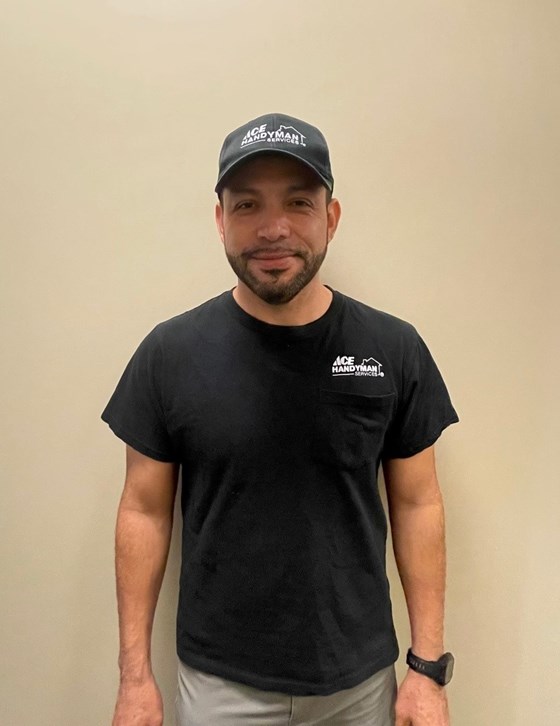 Profile Photo of Efrain V. Craftsman