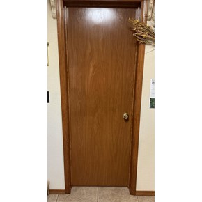 What are the steps to refinish a stained interior door? How do I update the stain and clearcoat on an interior door? What are the steps to refinish a stained interior door? How do I update the stain and clearcoat on an interior door?