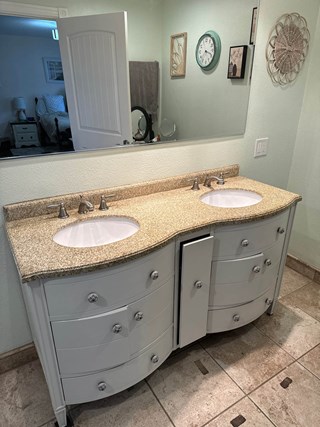 Vanity Replaced to update a bathroom by a handyman remodeling contractor in Richland, WA 99354