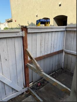 https://acehandyman-dss.ingeniuxondemand.com/Images/Offices/California/San Diego North County/After Side Gate Refresh 2.png Exterior wood gate repair replaced the supporting post and stringer