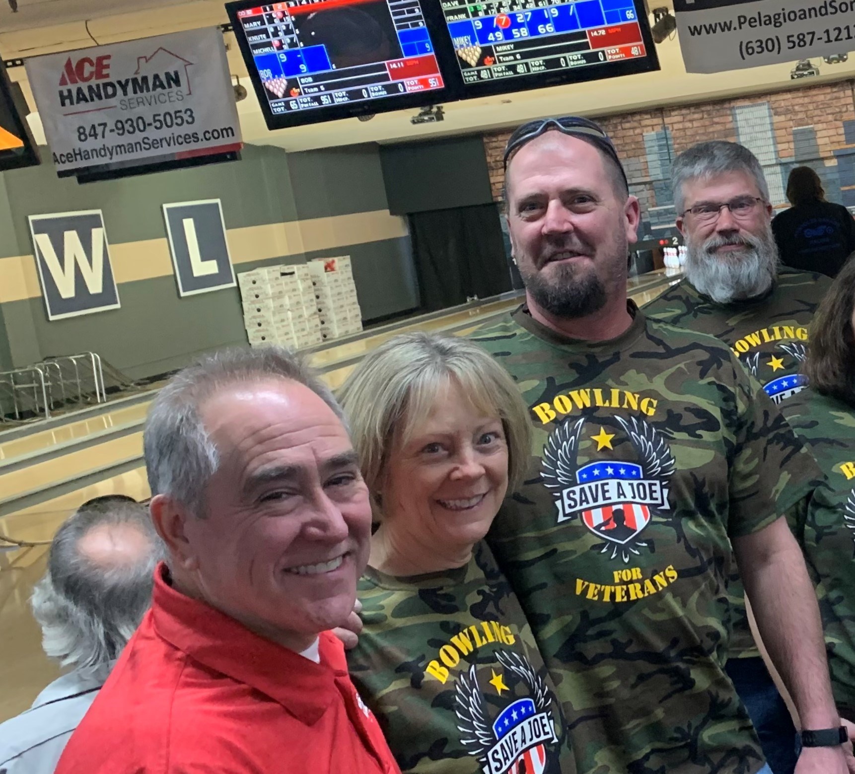 https://acehandyman-dss.ingeniuxondemand.com/Images/Offices/Illinois/Fox Valley/images/New and Events Pictures/IMG_2696-4.jpg Ace Handyman Services Fox Valley Team bowling for veterans at the Save A Joe fundraiser.
